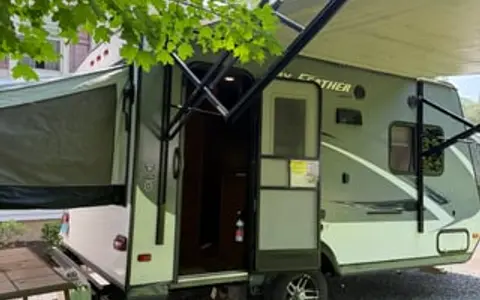 2015 Jayco Jay Feather Ultra Lite X17Z
