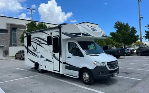 Mercedes Diesel RV 25 foot