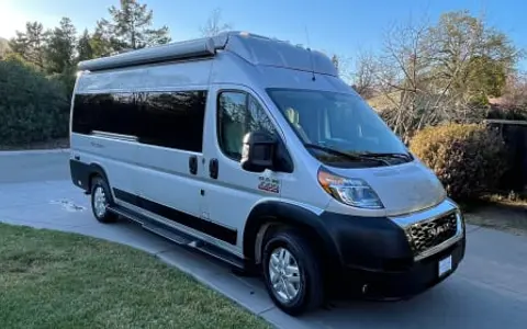 2022 THOR Tellaro 20A - Luxury Camping Experience