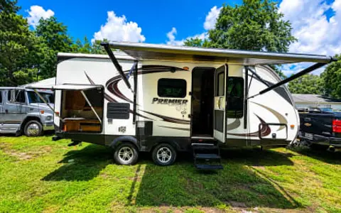 BULLET BLISS- COZY COUPLES & FAMILY GETAWAY