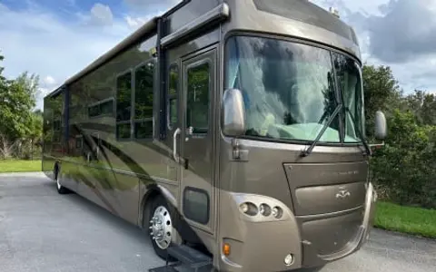 GULFSTREAM TOURMASTER 38'
