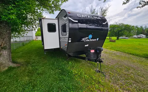 Adam's Catalina legacy 28fds Travel Trailer