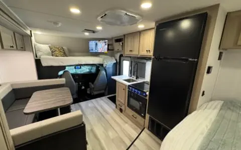 Brand New 2026 Motorhome | Easy Drive | Sleeps 6 | Immaculate