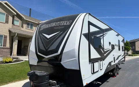greg's Grand Design 31g Toy Hauler