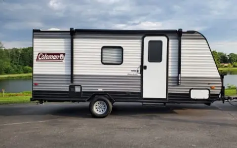 2022 Coleman LANTERN LT 17B