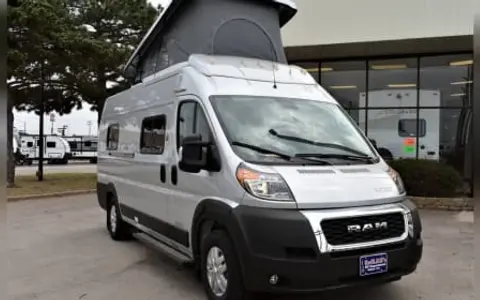 2022 Winnebago Solis 59PX