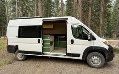 PNW Adventure-Ready, Pet-Friendly, Cozy CamperVan