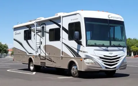 2010 Fleetwood Encounter 32BH