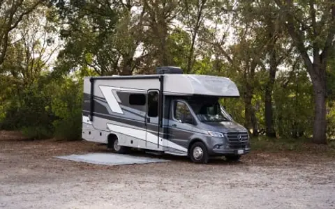 Brand New 2025 Entegra Qwest SE 24R