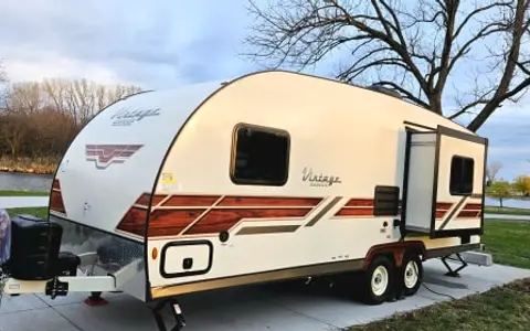 2023 Gulf Stream Vintage Cruiser