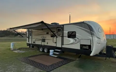 19 Keystone Cougar XLite RV - Pets Allowed - Free Delivery to Perry, GA