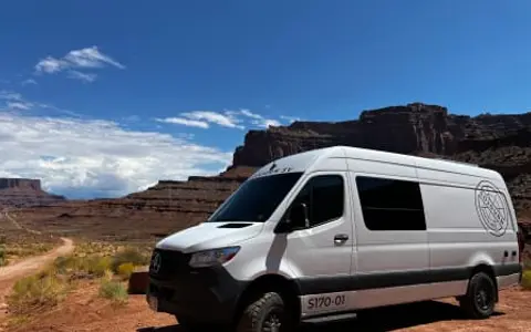 Luxury Campervan for 2-4 | Families & Pets all aboard Juniper Express