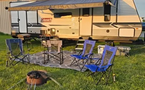 Family Camper Sleeps 8 | Delivery & Setup
