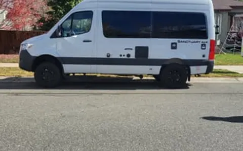 2023 Mercedes 4X4 Thor Motor Coach Sanctuary 19L