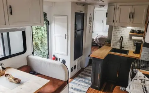 Adventure Awaits-Newly Renovated 2014 Coachman Freelander