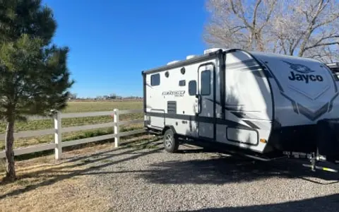 No Experience Necessary! 2022 Jayco Lightweight/Bunk/Murphy-bed/Family Fun