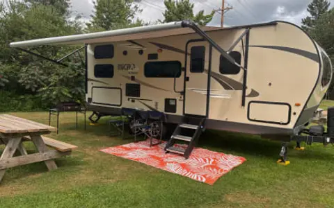 2019 Flagstaff 25BRDS Bunkhouse, Sleeps 5–8, Delivery Available