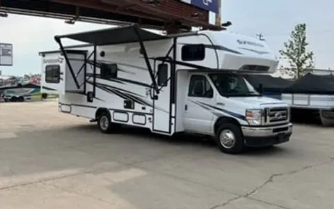 Forest River Sunseeker 2550DSLE 29'