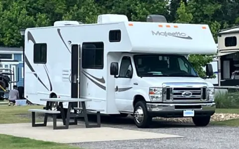 2018 Thor Majestic Class C Rental in Hope Mills, NC