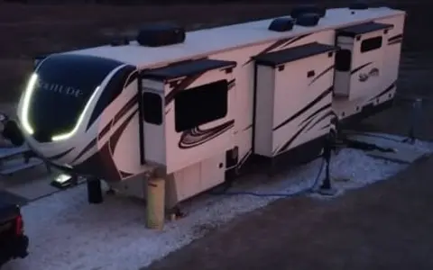 2021 Grand Design Solitude 380FL-R