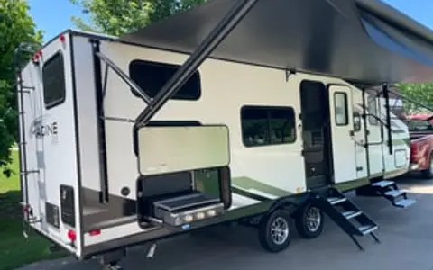 BRAND NEW Grand Design Imagine 25DBE Luxury RV