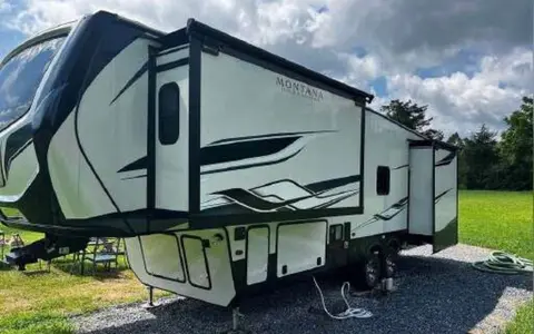 Keystone Montana High County 281CK Fifth Wheel