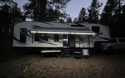 2018 5th Wheel Genesis Supreme 32 CR ToyHauler