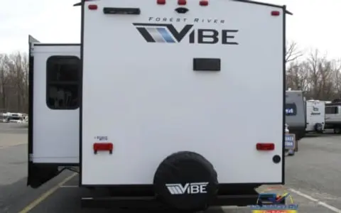 Vibe & Unwind | Spacious Luxury Camper