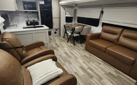 Vibe & Unwind | Spacious Luxury Camper
