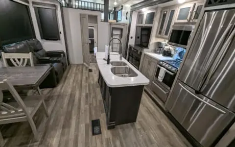 Keystone Avalanche | Large Double Suite w/ 2 Bathrooms