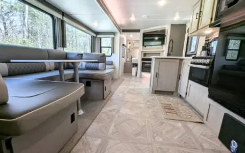 Wildwood Platinum | Ultimate Modern Family Bunkhouse