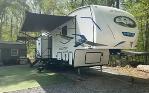 Cherokee Arctic Wolf | Ultimate Luxury w/ 2 Suites