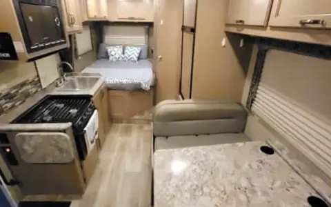 2019 Thor Motor Coach Four Winds