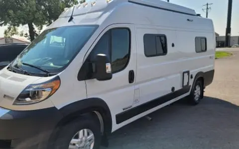 Fully Furnished AMAZING 2023 Winnebago Solis 59PX