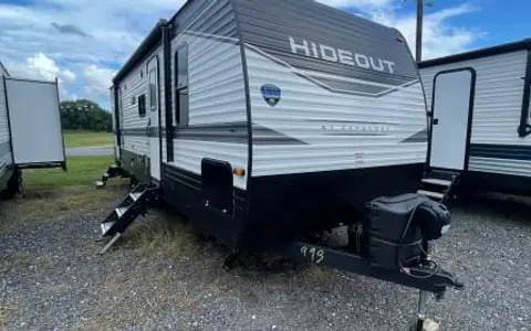 2022 Hideout 272bh #4 with 2 queen size bunk beds