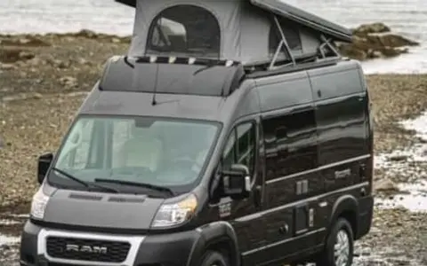 *2023 new* Froggy the shortest full amenity van! --Milwaukee-