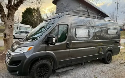 WanderPop: Luxury Camper Van, Sleeps 4, Off-Grid, Nashville to the Smokies!