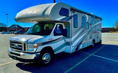 2016 Thor Motor Coach Four Winds. “Let’s Go!”