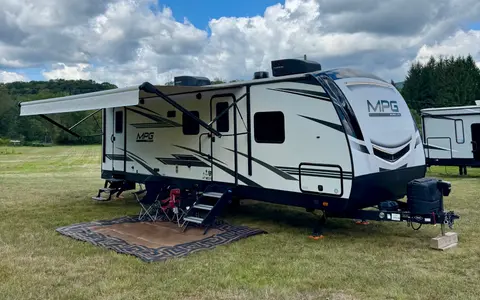 Eugene's Cruiser RV Travel Trailer