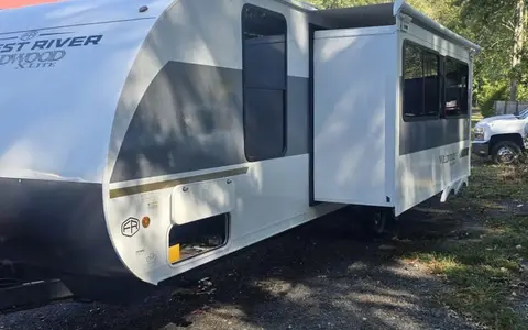 Justin's Forest River Wildwood X-Lite 28VBXLX Travel Trailer