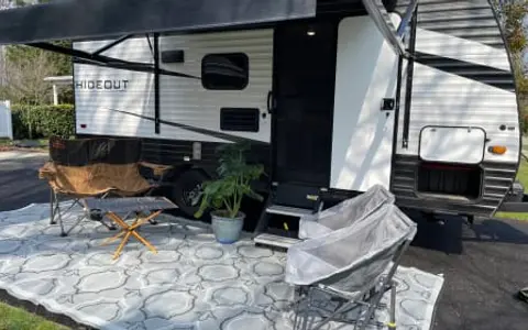 2021 Keystone Hideout Travel Trailer