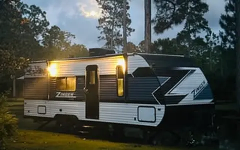 2025 CrossRoads RV Zinger Lite