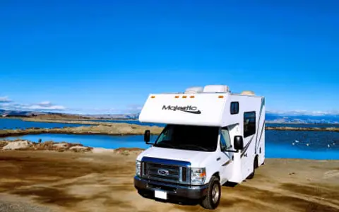 Meet “Wander” – Easy, Clean, Renovated 19' RV for New Travelers