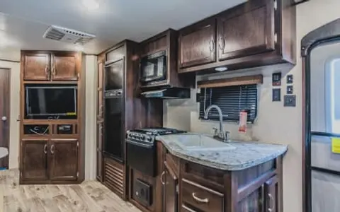 2018 28ft jayco slx