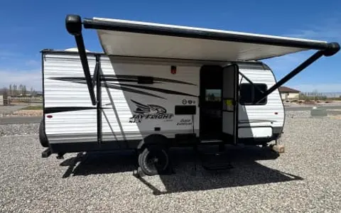 Jayco Jay flight 174BH travel trailer