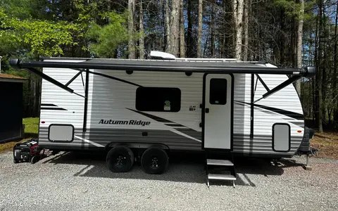 Starcraft Autumn Ridge 20MB Travel Trailer