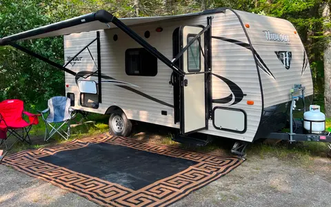 Ron and Joanne’s Keystone Hideout Single Axle 185LHS Travel Trailer