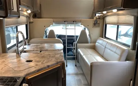 Stephani's Thor Motor Coach Chateau  Class C