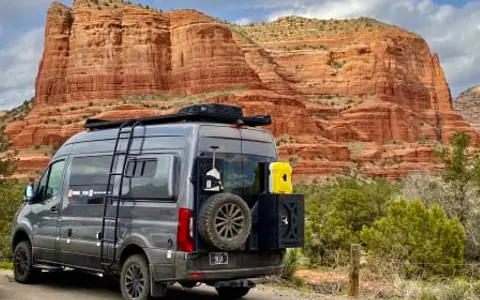 2022 Storyteller Overland Stealth Mode 4X4 Class B