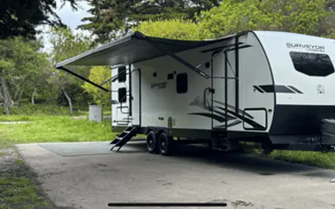 New 2023 Surveyor Bunkhouse with 4 bunks